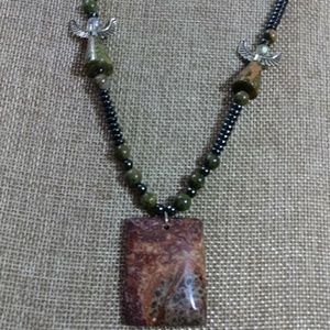 NWT-**SALE**INDIAN AGATE 1" PENDANT/WITH ANGELS.